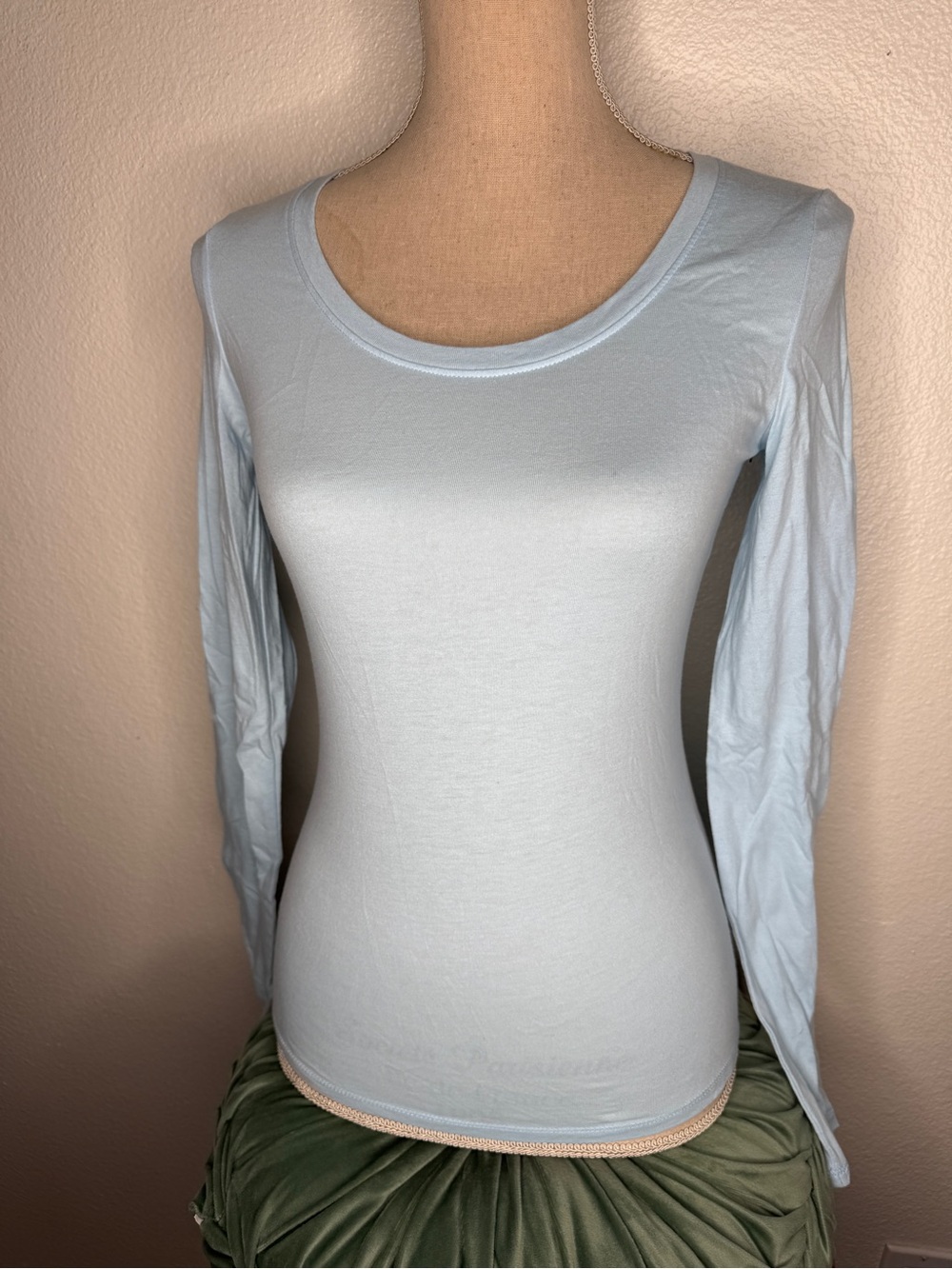 No Boundaries Light Blue Long Sleeve Scoop Neck Top